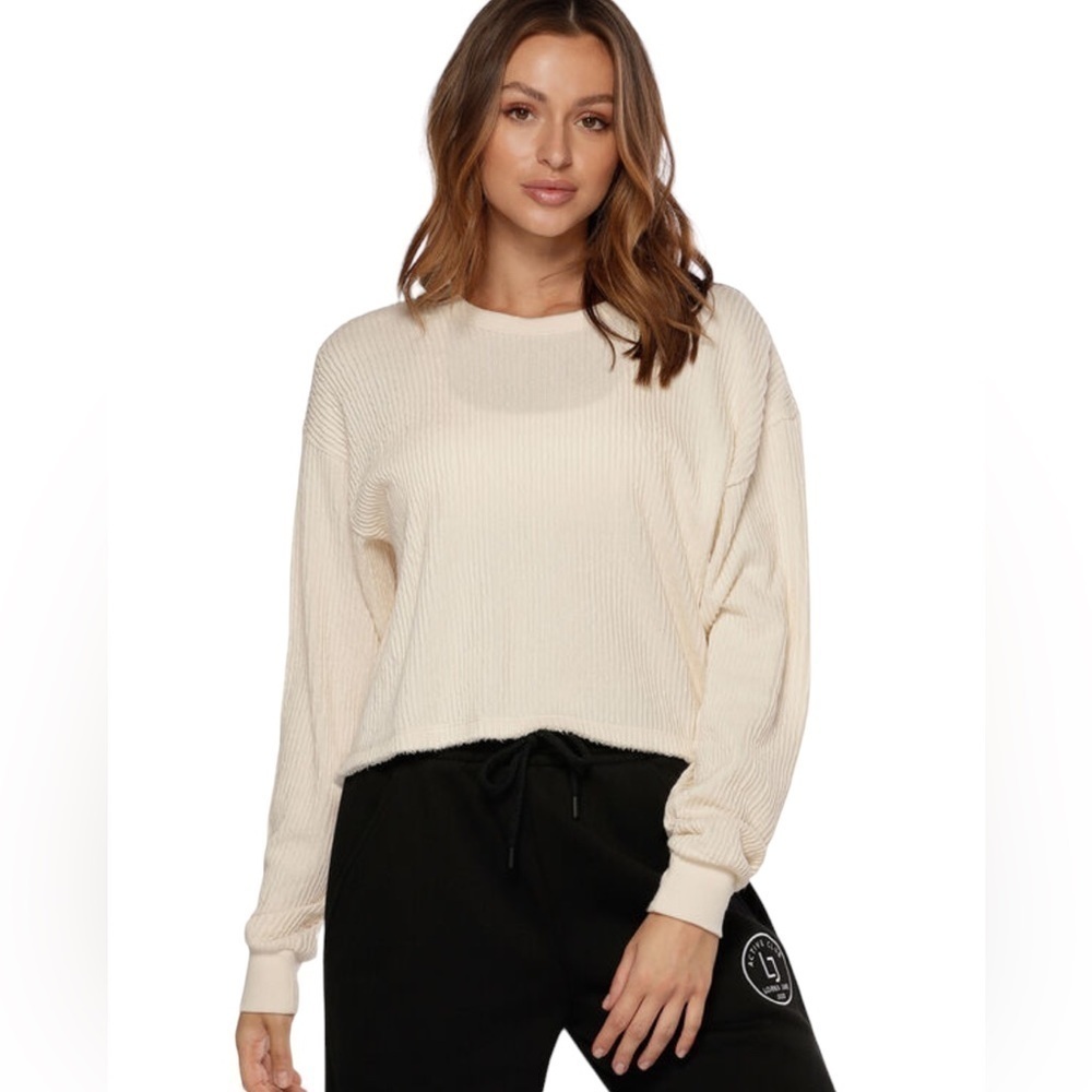 Lorna Jane Heritage Long Sleeve Cream Shirt Top Size Small